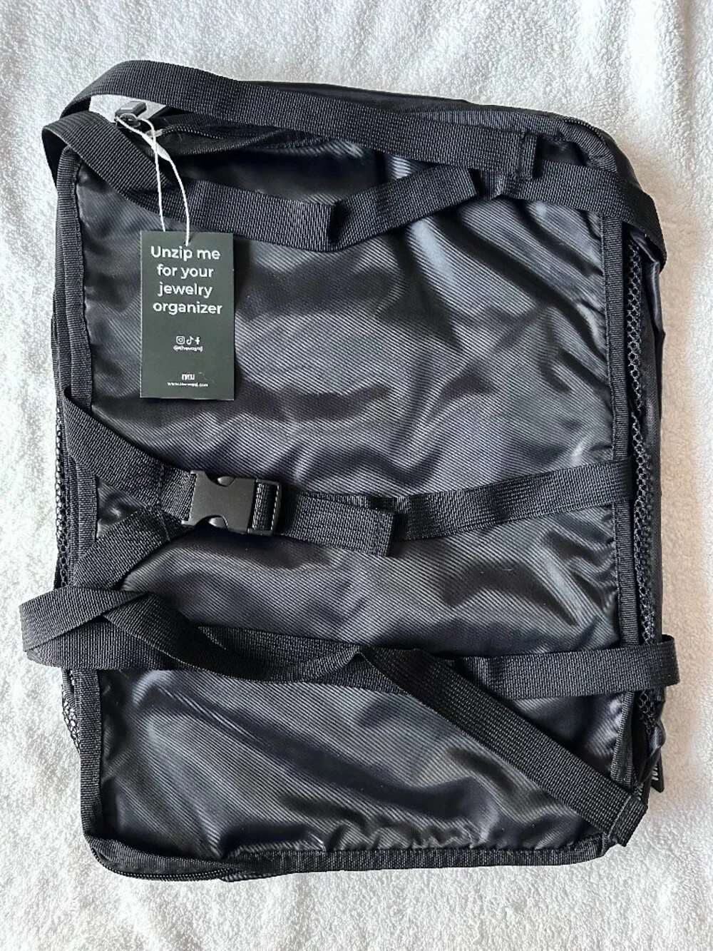 NWT Voyaj Hanging Suitcase Organizer Portable Travel Closet Carry On Insert